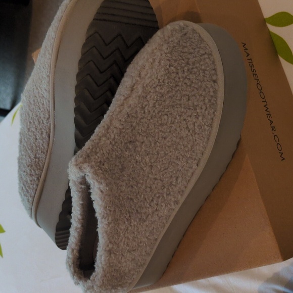 Beach by Maltisse Slipper inspired platform mule . Size 9 - Picture 5 of 11